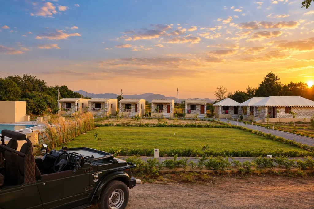 Jawai Heaven Wildlife Retreat at sunset, with the Jawai hills behind